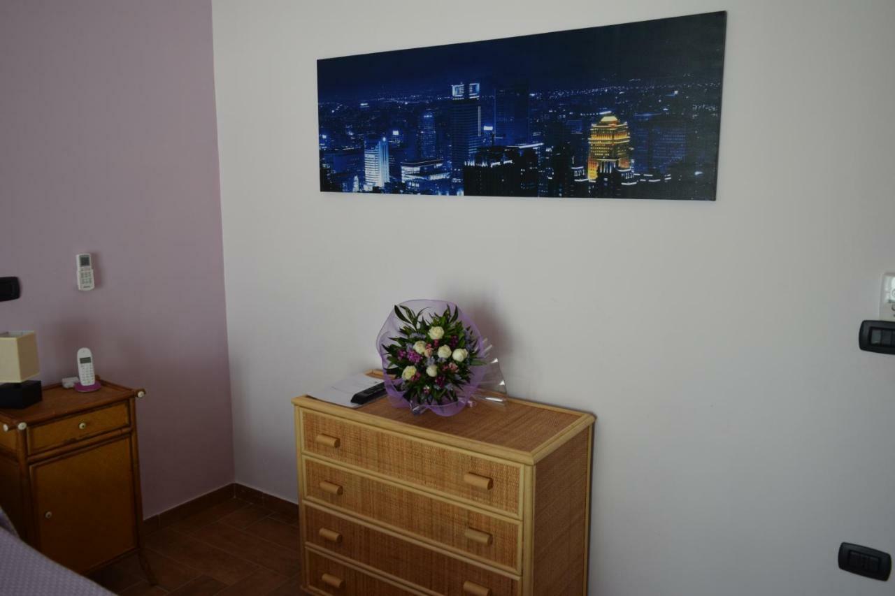 Bed &Breakfast Pinetamare Bed & Breakfast Castel Volturno Exterior photo